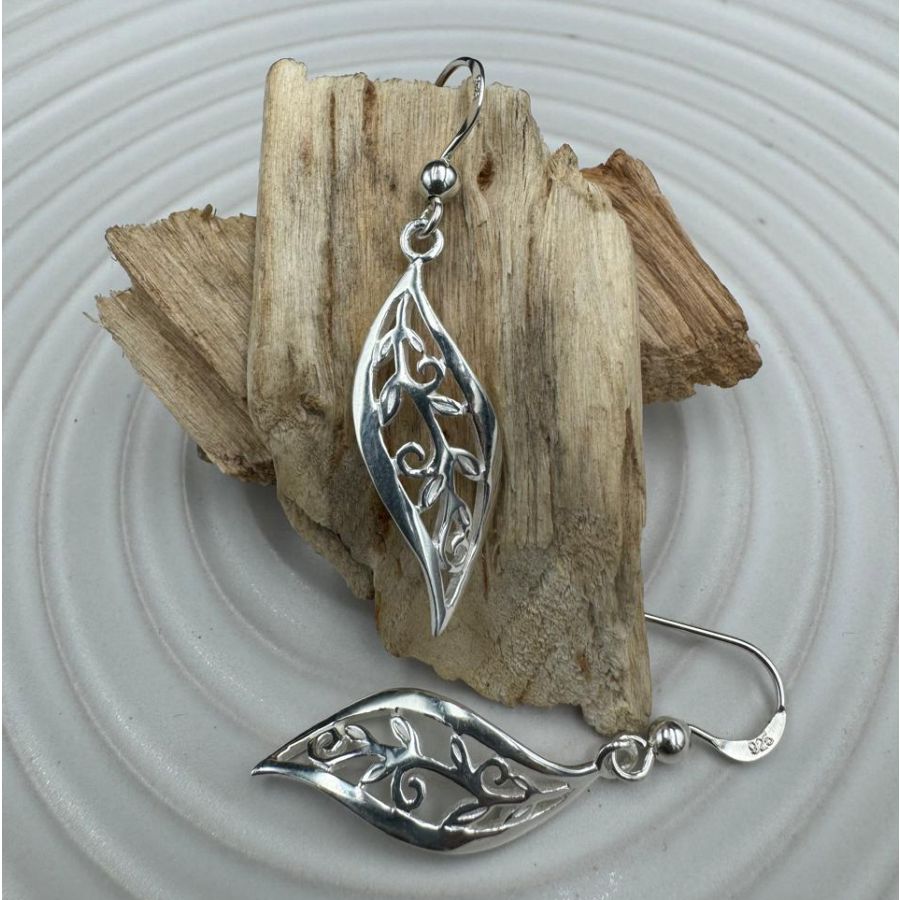 Sira Swirl Earrings